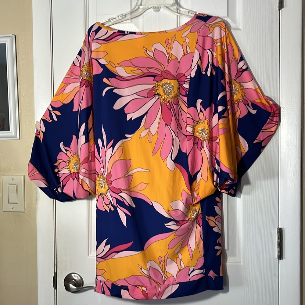 Trina Turk Breeze NWT floral bathing suit cover up wide 3/4 sleeve pink purple L - Picture 8 of 12